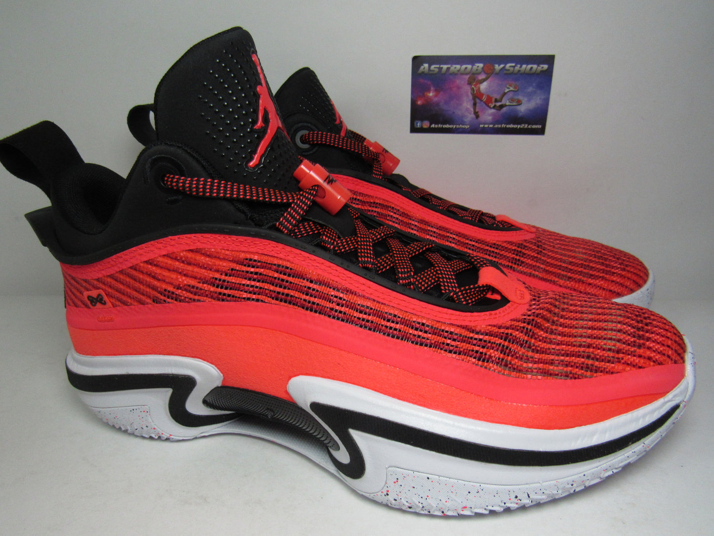 JORDAN 36 LOW INFRARED EN CAJA