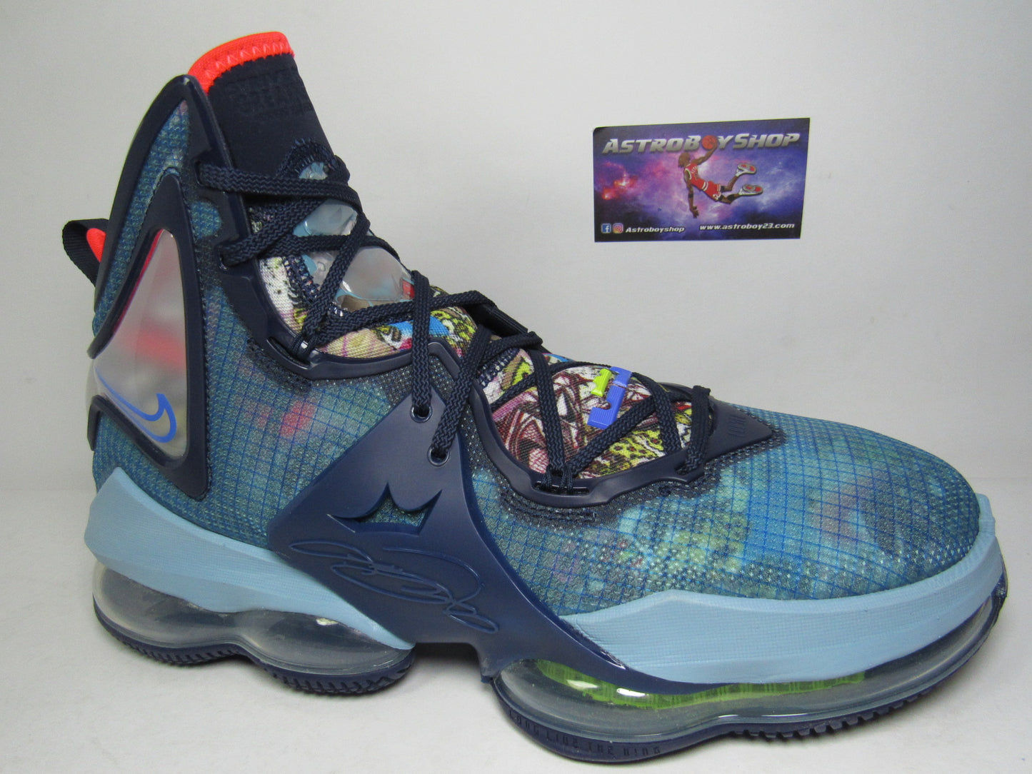 LEBRON 19 "FAST FOOD" BLUE EN CAJA