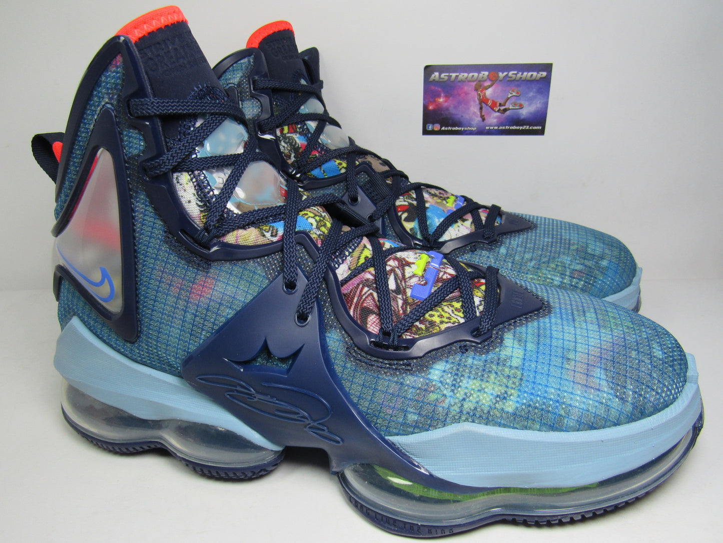 LEBRON 19 "FAST FOOD" BLUE EN CAJA