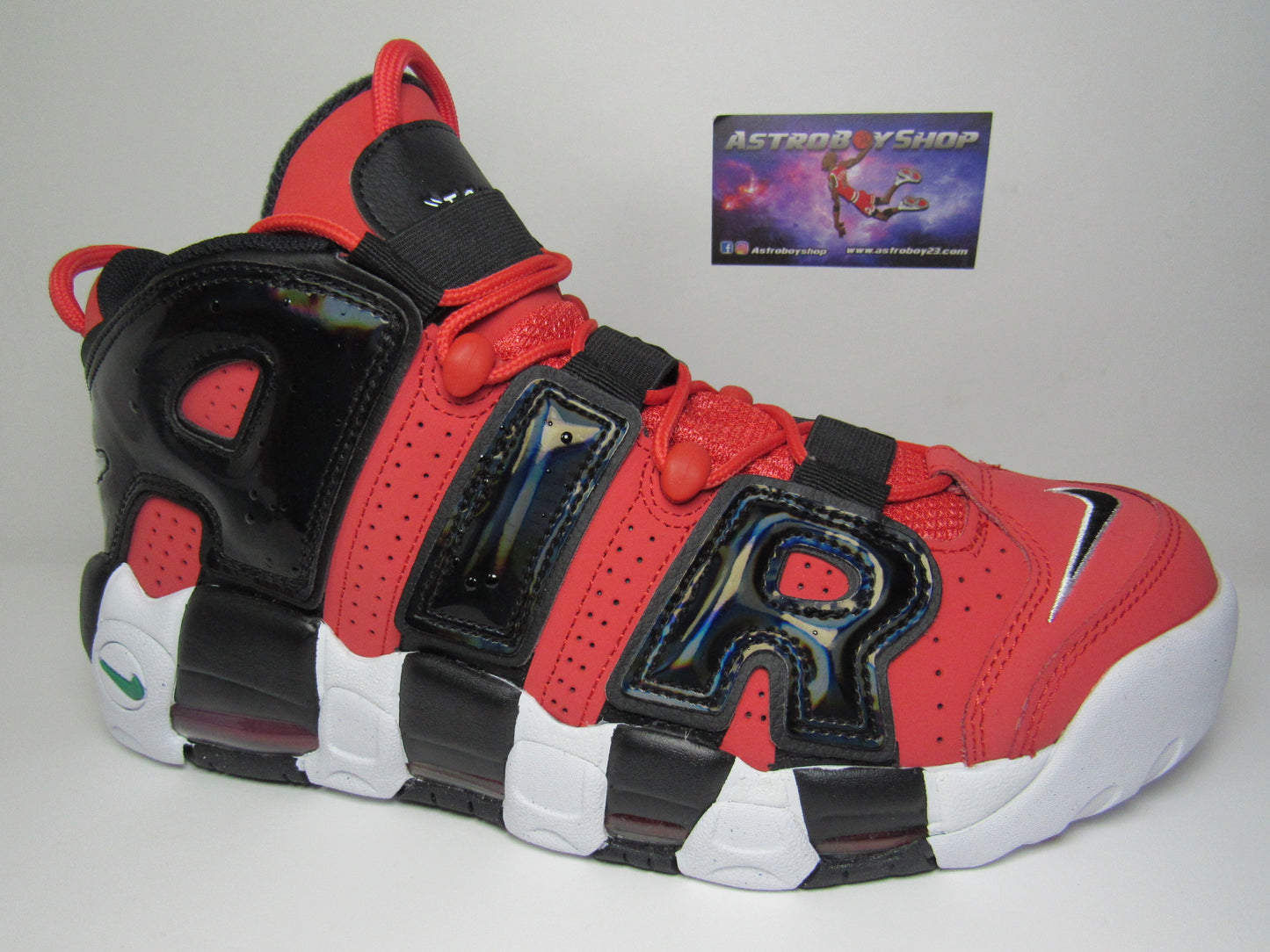 PIPPEN AIR MORE UPTEMPO "I GO NEXT" EN CAJA