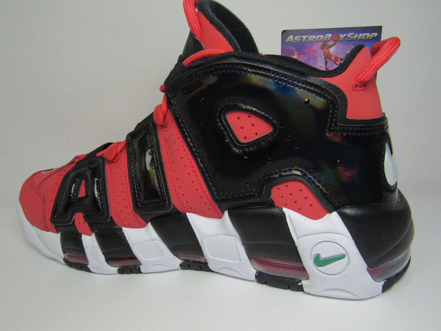 PIPPEN AIR MORE UPTEMPO "I GO NEXT" EN CAJA