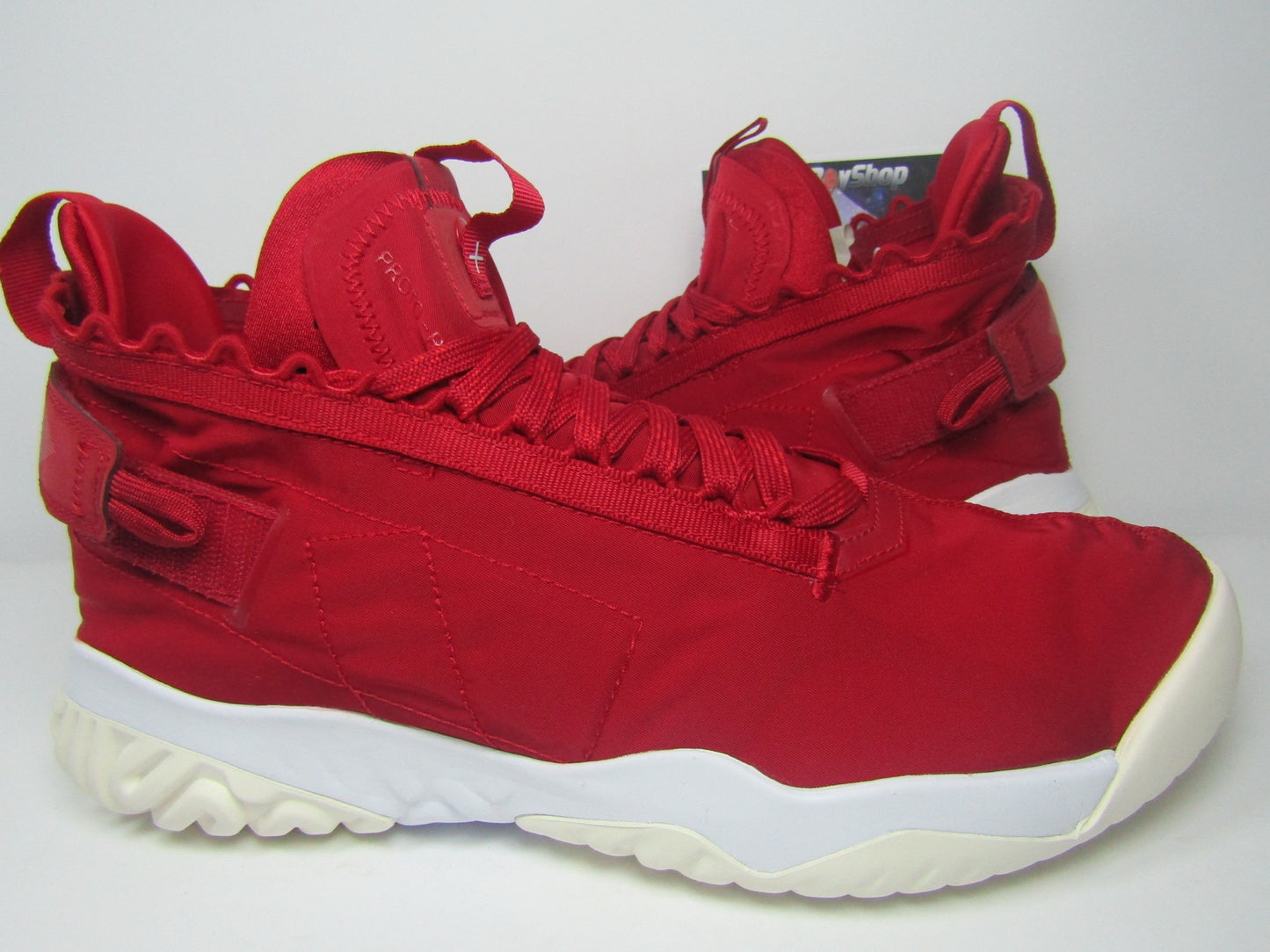 JORDAN PROTO REACT RED