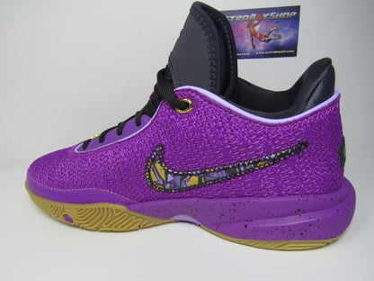 LEBRON 20 KIDS "VIVID PURPLE" EN CAJA