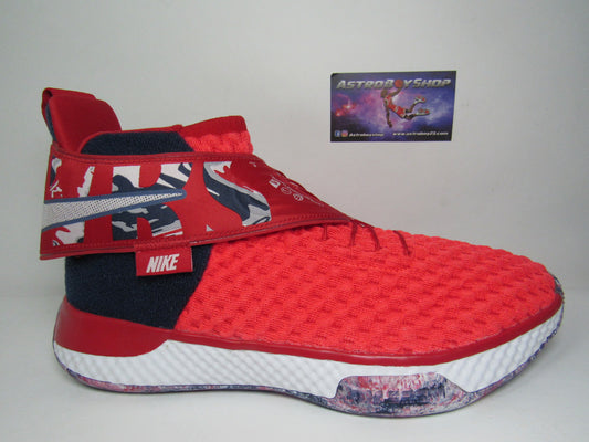 NIKE ZOOM UNIVERSE RED EN CAJA