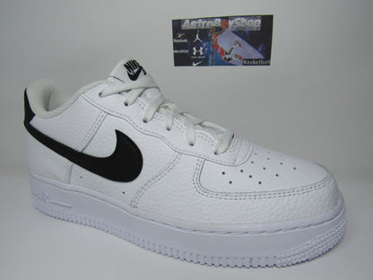 NIKE AIR FORCE ONE LOW WHITE AND BLACK KIDS EN CAJA