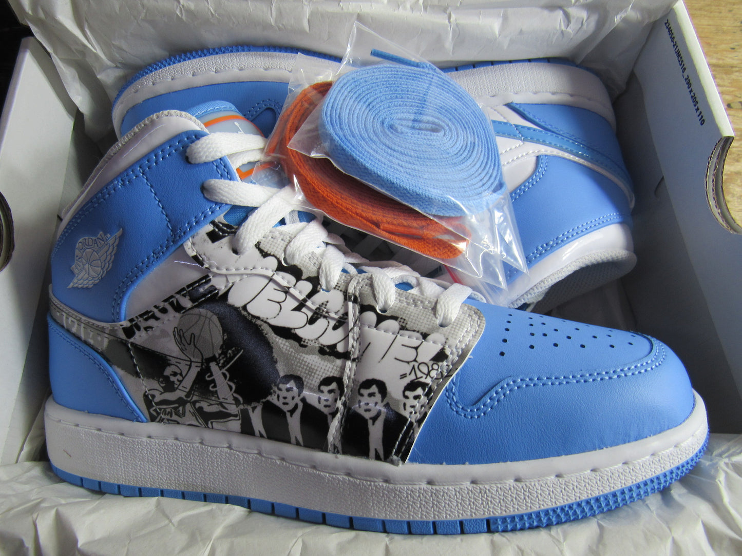 JORDAN 1 MID KIS "GAME WINNER" EN CAJA