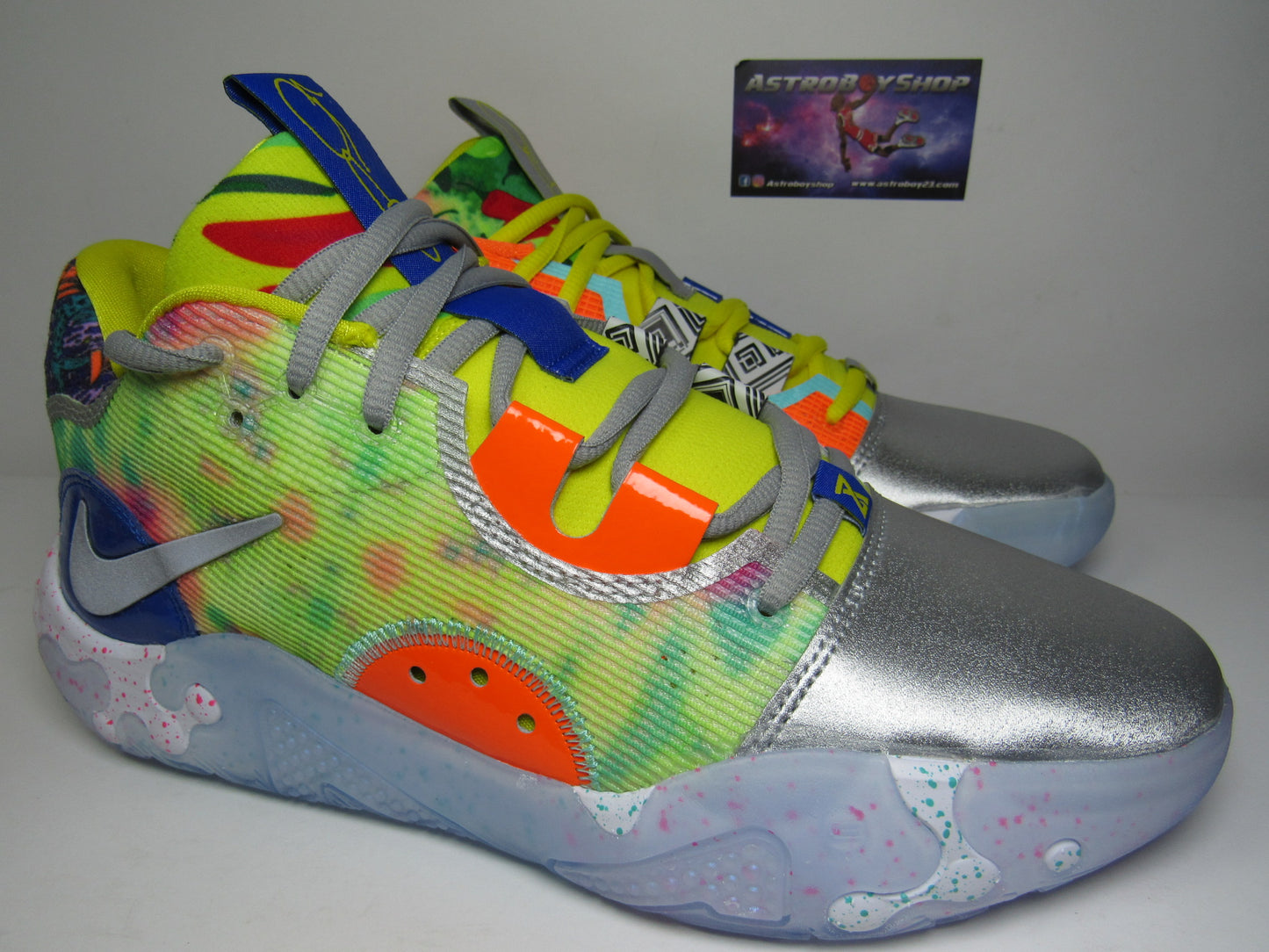 PAUL GEORGE 6 "WHAT THE" EN CAJA