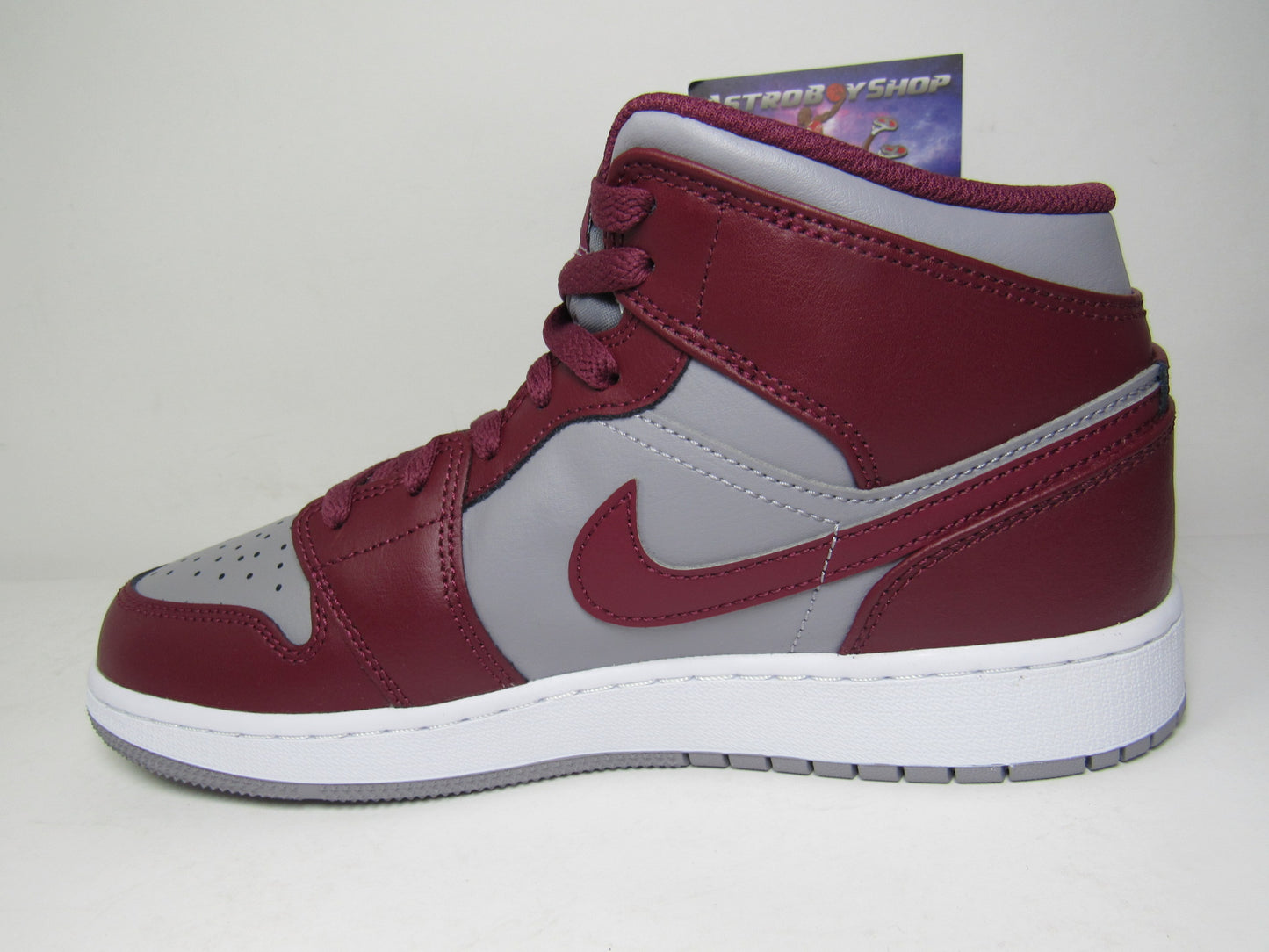 JORDAN 1 MID KIDS CHERRYWOOD EN CAJA