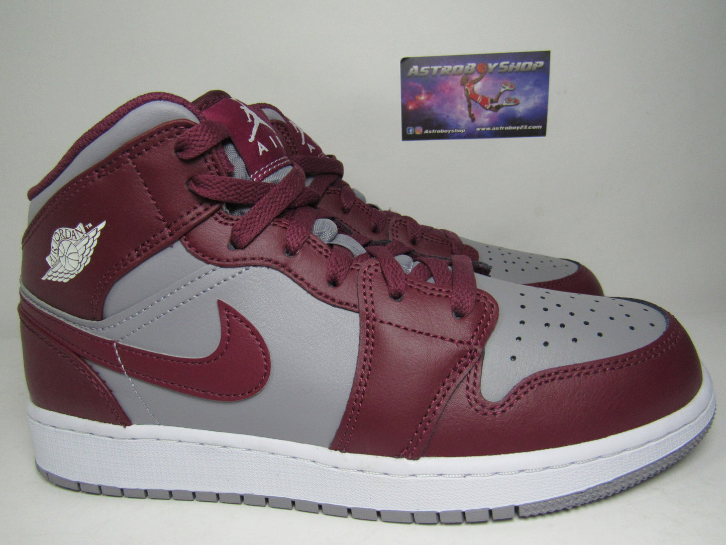 JORDAN 1 MID KIDS CHERRYWOOD EN CAJA