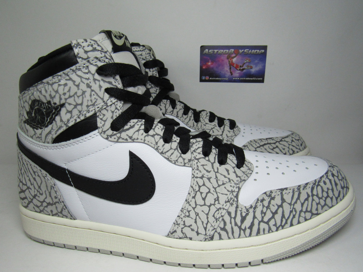 JORDAN 1 HIGH "WHITE CEMENT" EN CAJA