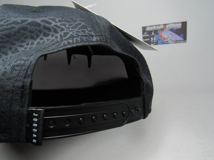 GORRA PLANA JORDAN BLACK METAL GOLD INGOT UNITALLA ADULTO