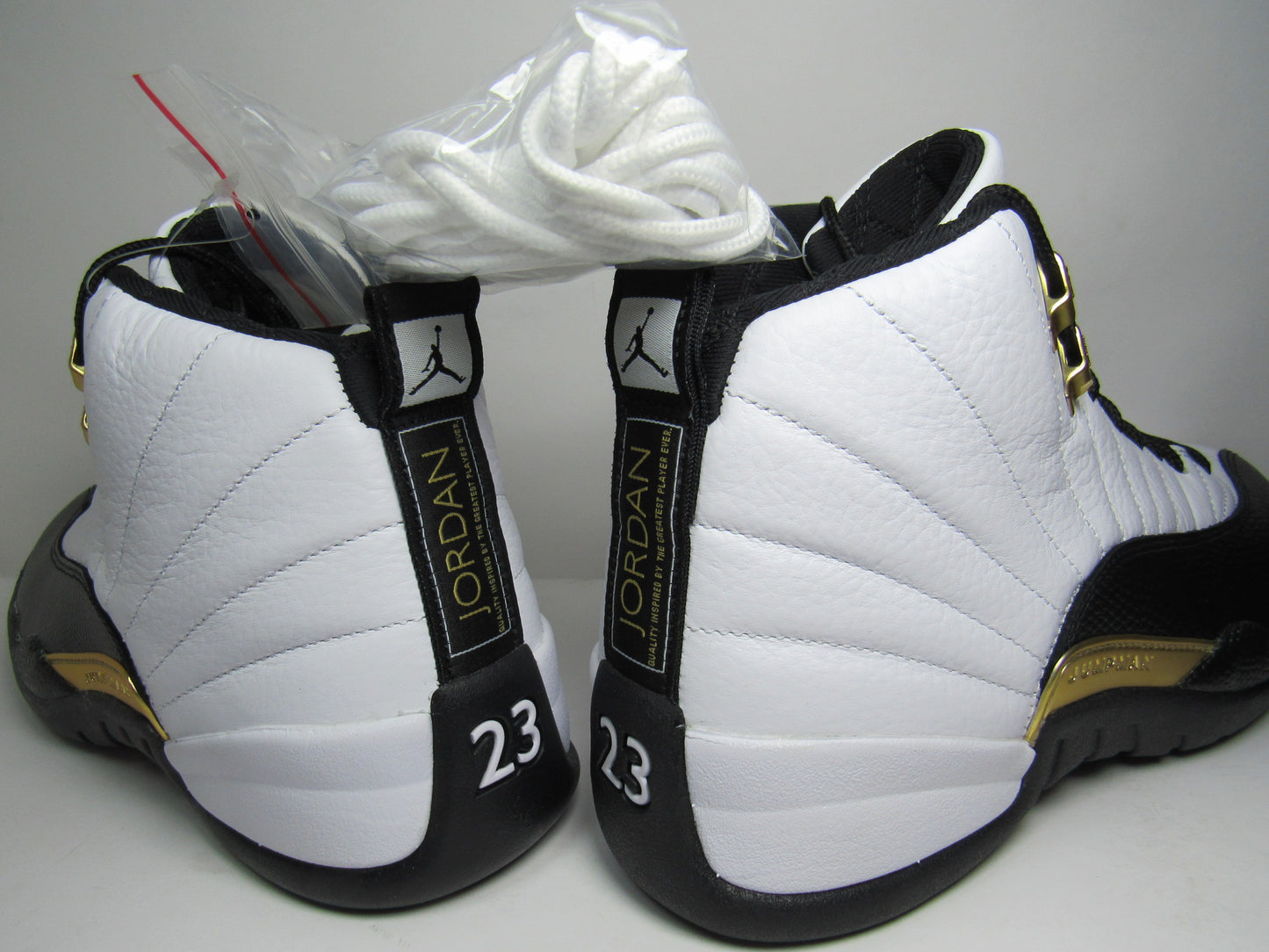 JORDAN 12 ROYALTY EDITION EN CAJA