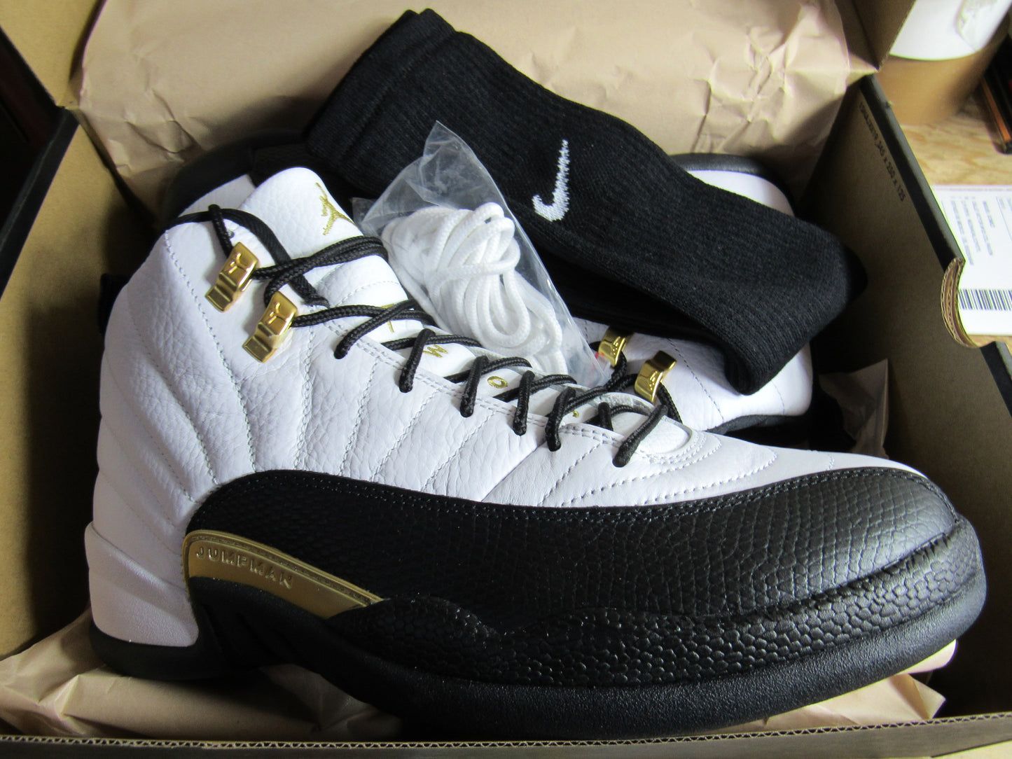 JORDAN 12 ROYALTY EDITION EN CAJA