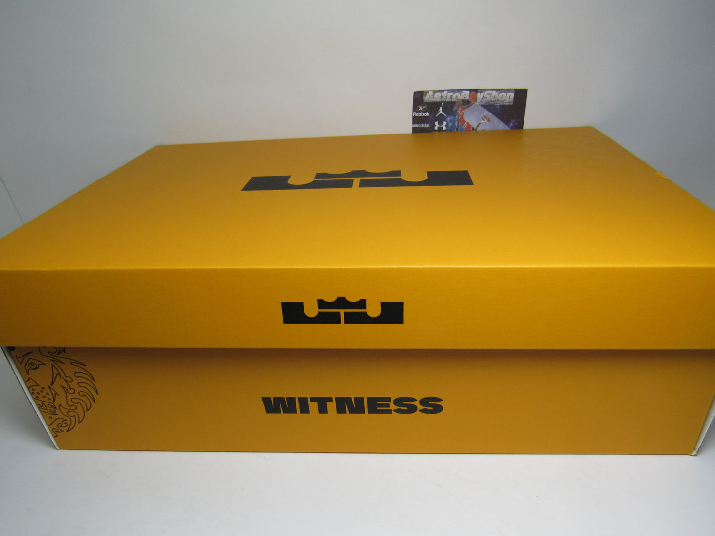 LEBRON WITNESS 6 WHITE VIOLET EN CAJA