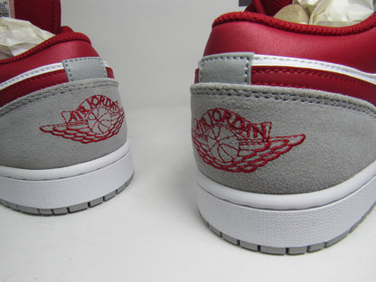 JORDAN 1 LOW SMOKE GREY RED EN CAJA