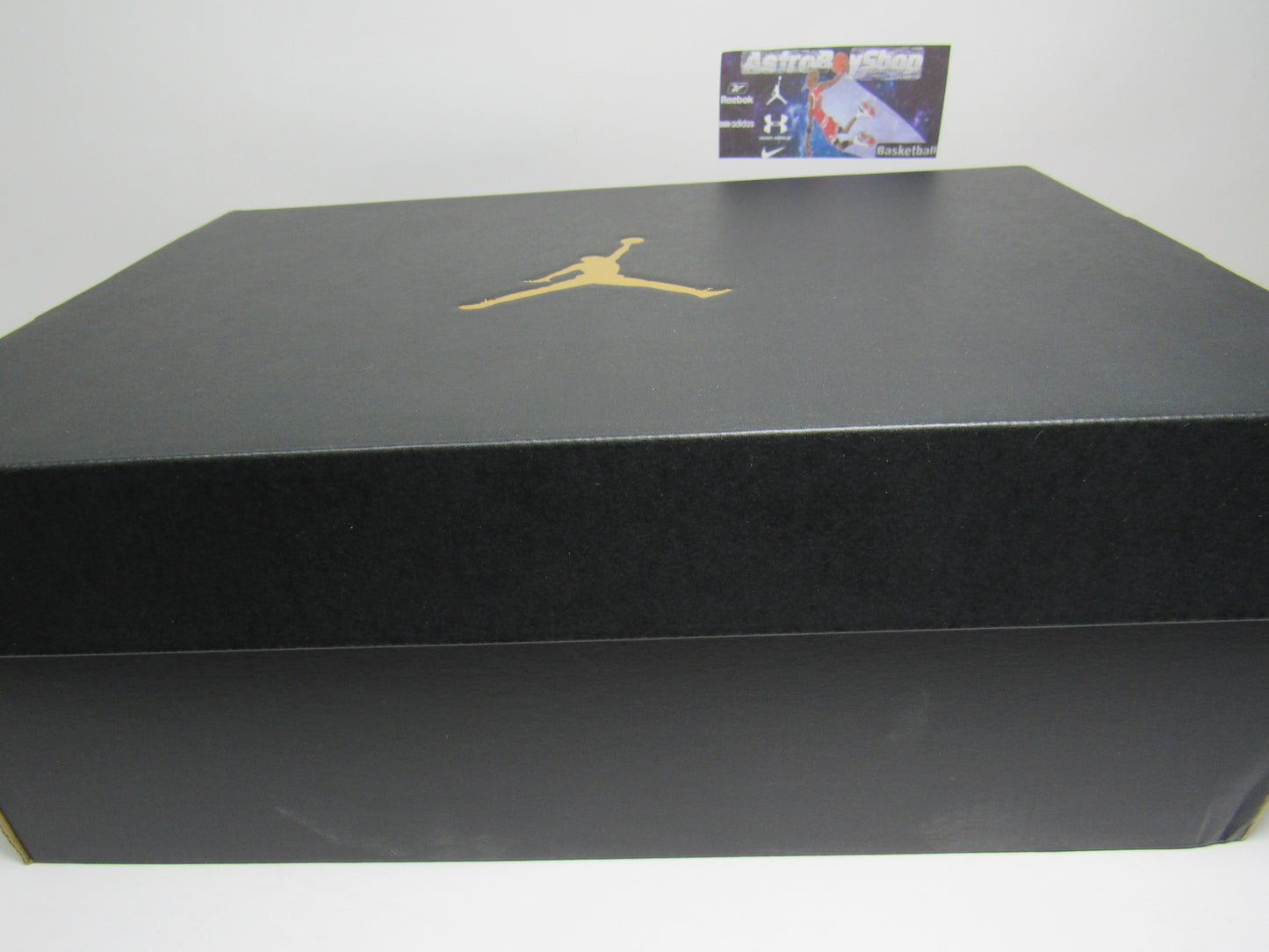 JORDAN 1 LOW "SMOKE GREY RED" EN CAJA