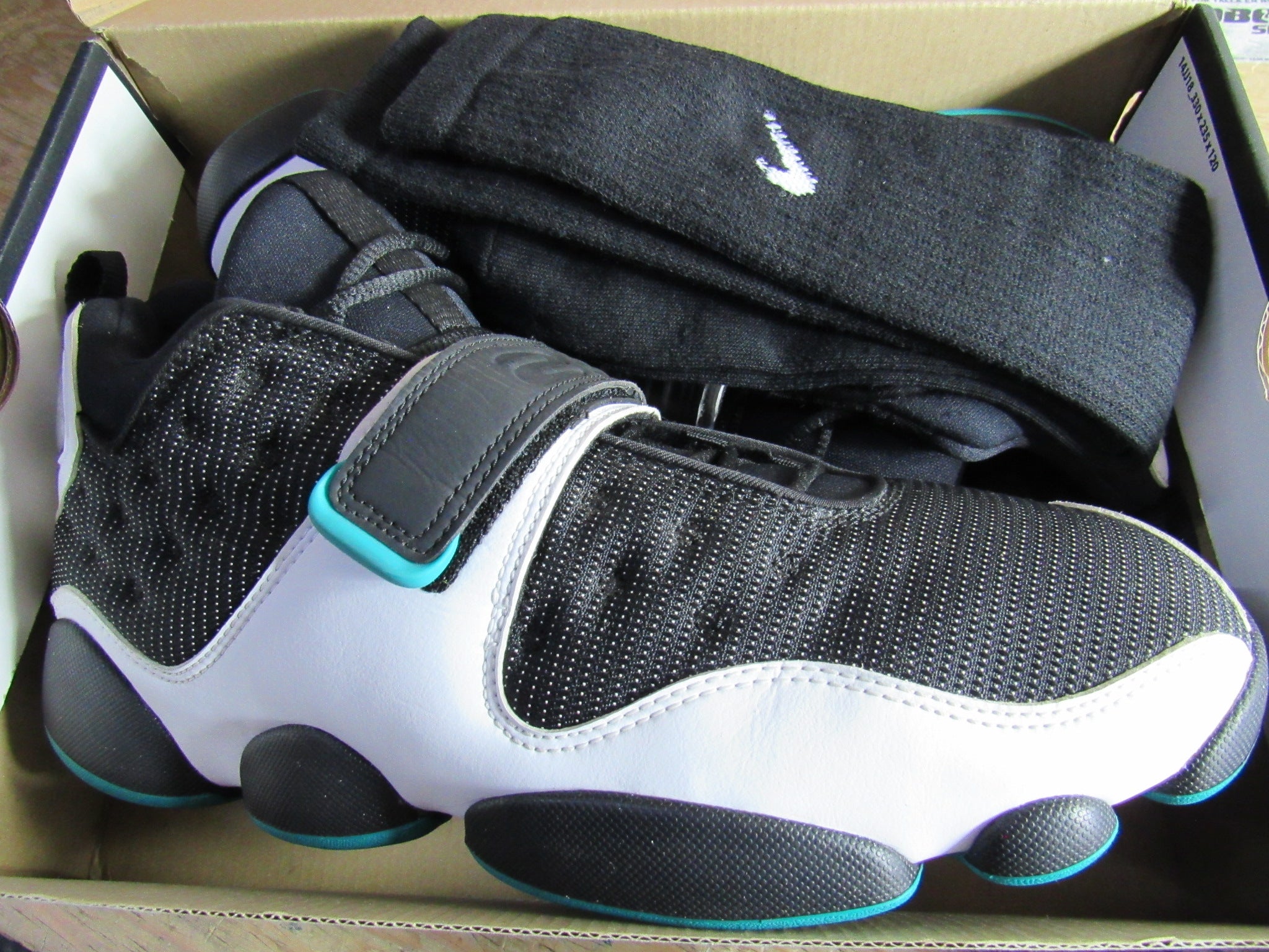 Jordan black clearance cat turbo green