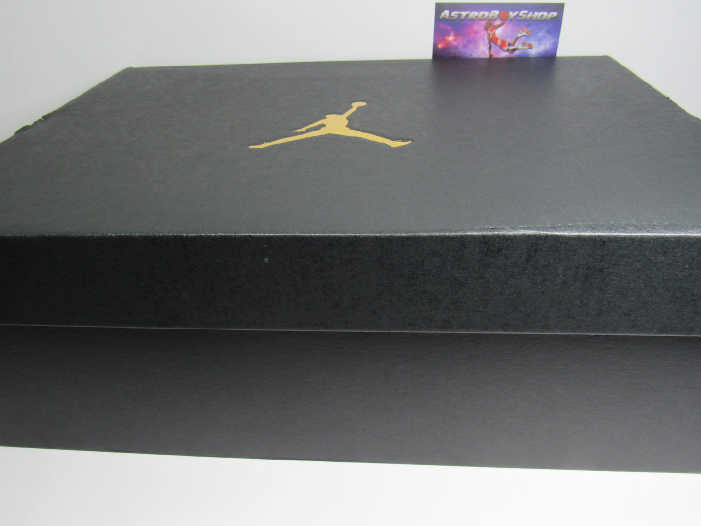 JORDAN XI LOW CMFT BRED EN CAJA