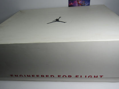 JORDAN 33 VISIBLE UTILITY EDITION EN CAJA