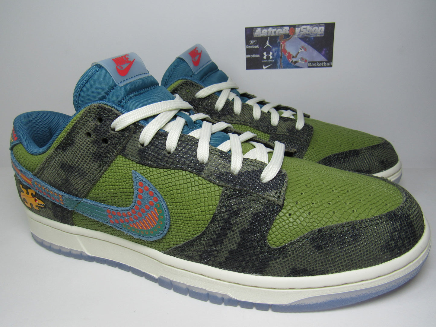 NIKE DUNK LOW IGUANA SIEMPRE FAMILIA EN CAJA