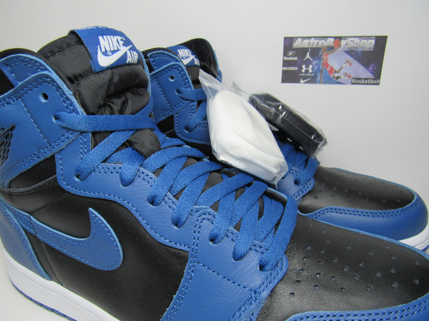 JORDAN 1 HIGH DARK MARINA BLUE EN CAJA