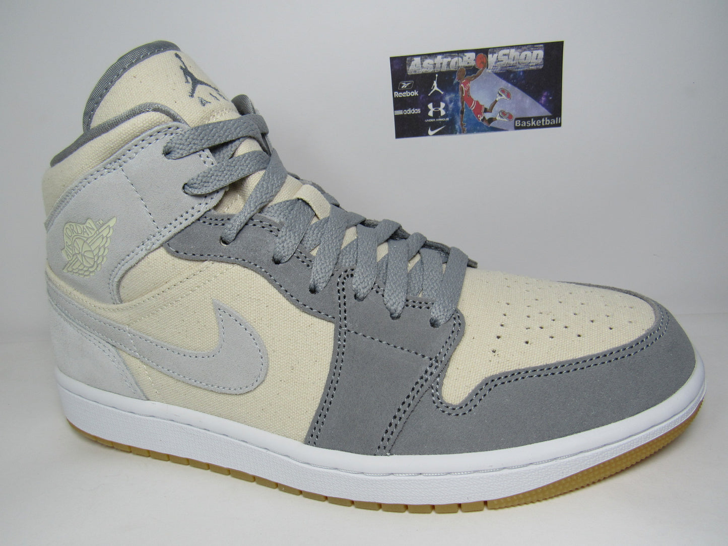 JORDAN 1 MID "COCONUT MILK" EN CAJA