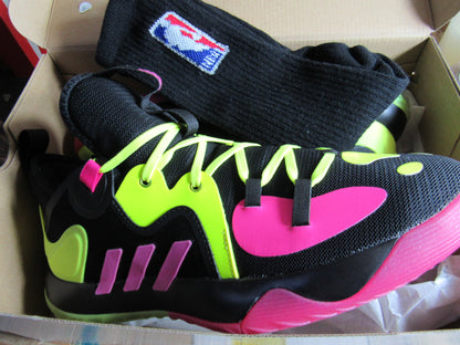 JAMES HARDEN STEPBACK 2 PINK EN CAJA