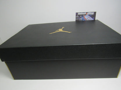 JORDAN 1 LOW SE CERAMIC OLIVE EDITION EN CAJA