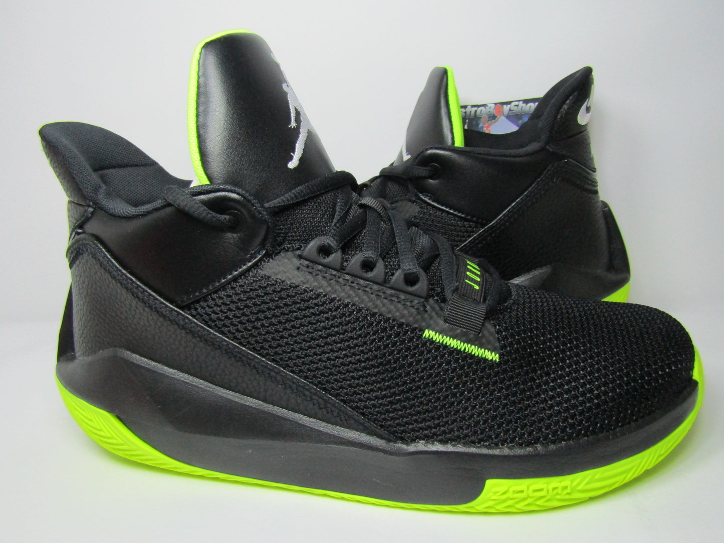 JORDAN 2X3 BLACK VOLT EN CAJA