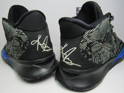 KYRIE IRVING 7 GRIND EN CAJA