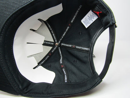 GORRA JORDAN PLANA BLACK & WHITE 2019 BORDADO GRUESO (UNITALLA)