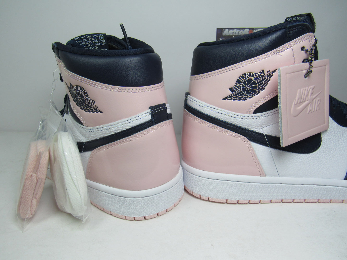 JORDAN 1 HIGH (W) BUBBLE GUM EDITION EN CAJA