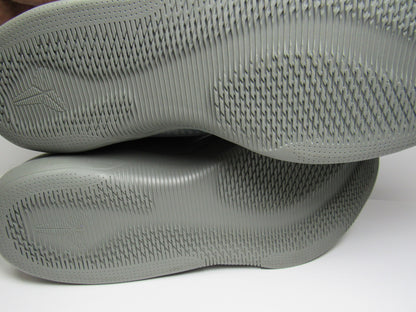 KOBE XI ALT TUMBLED GREY EN CAJA