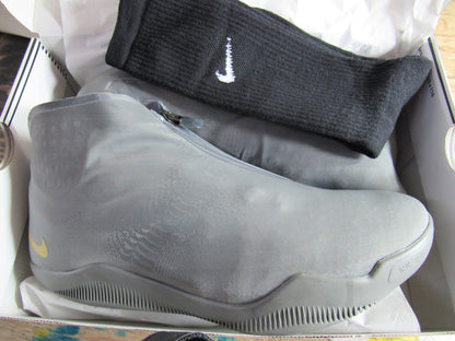 KOBE XI ALT TUMBLED GREY EN CAJA