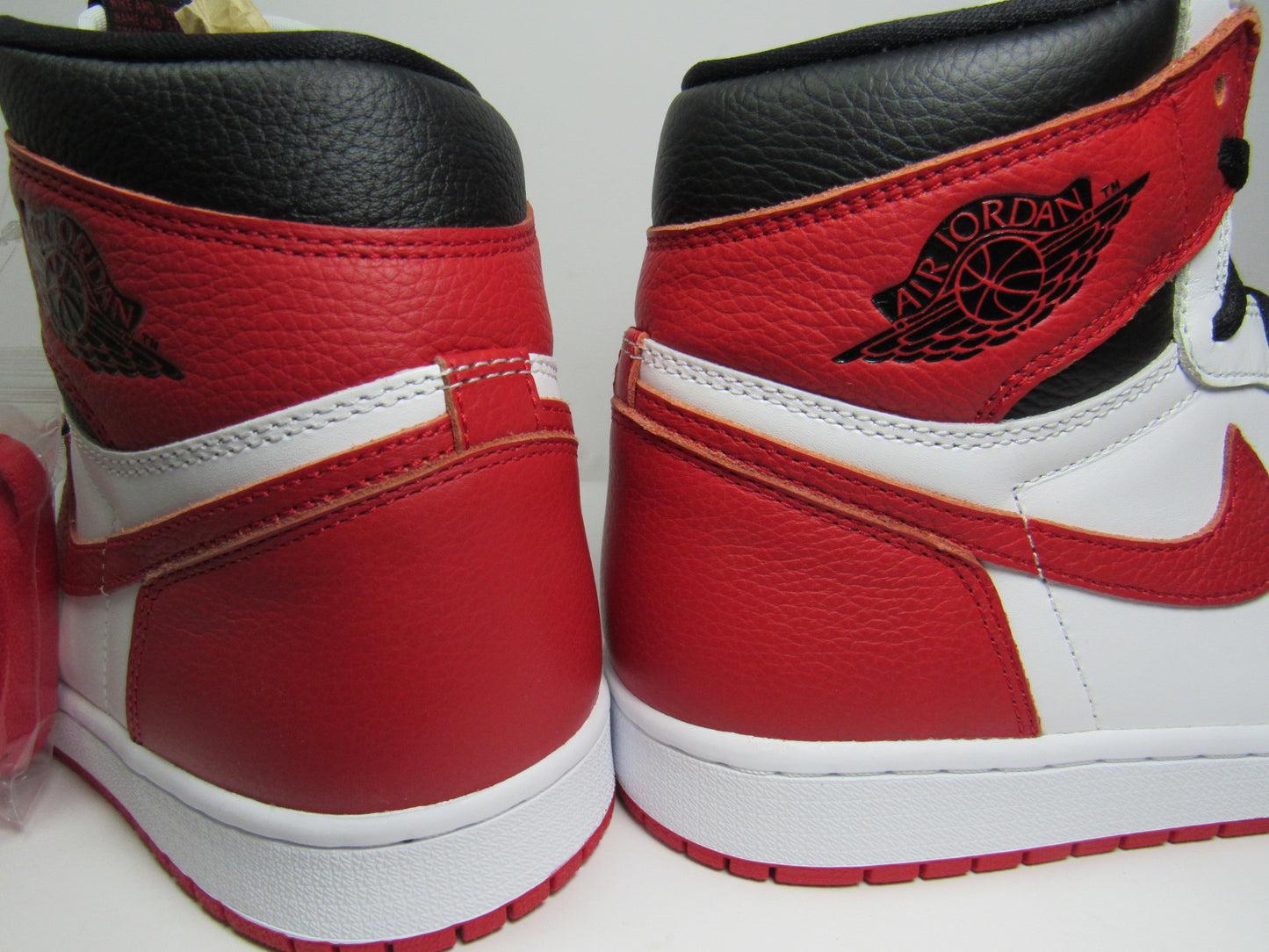 JORDAN 1 HIGH "HERITAGE" EN CAJA