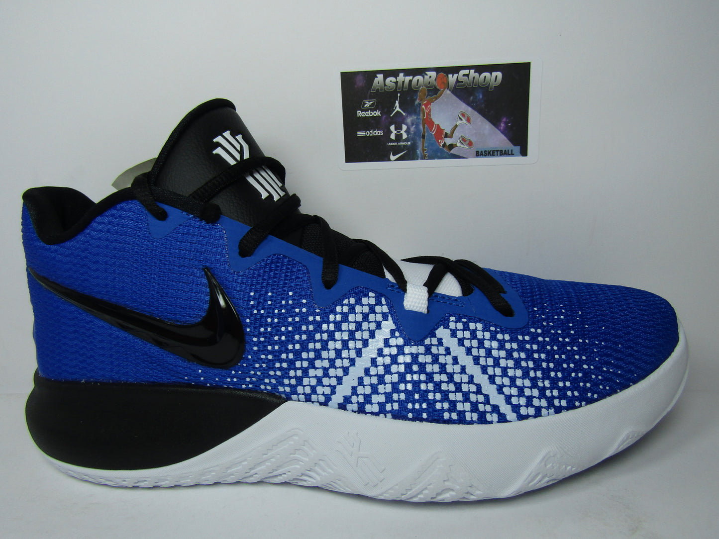 KYRIE IRVING FLYTRAP BLUE EN CAJA