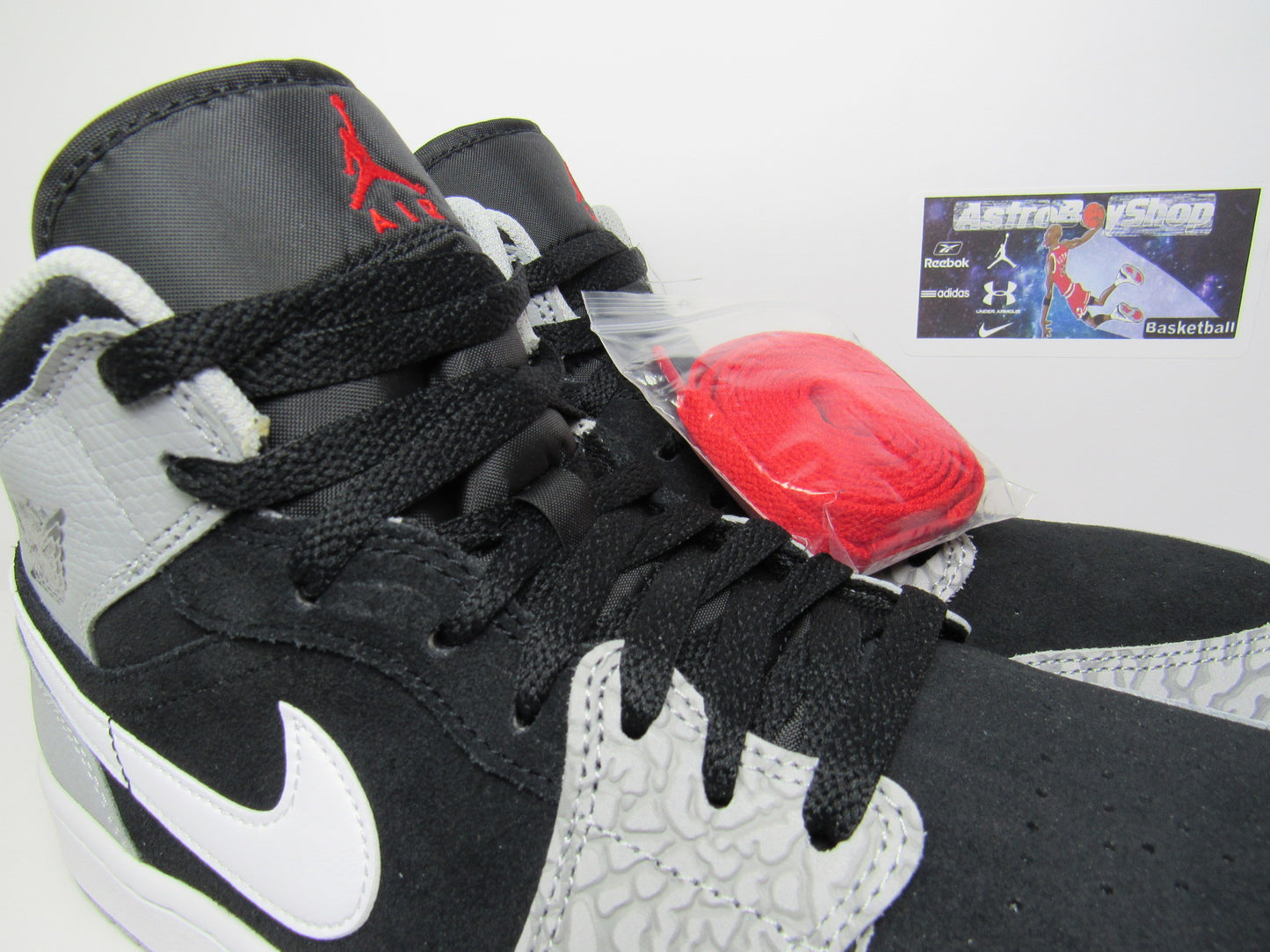 JORDAN 1 MID "ELEPHANT PRINT" EDITION EN CAJA