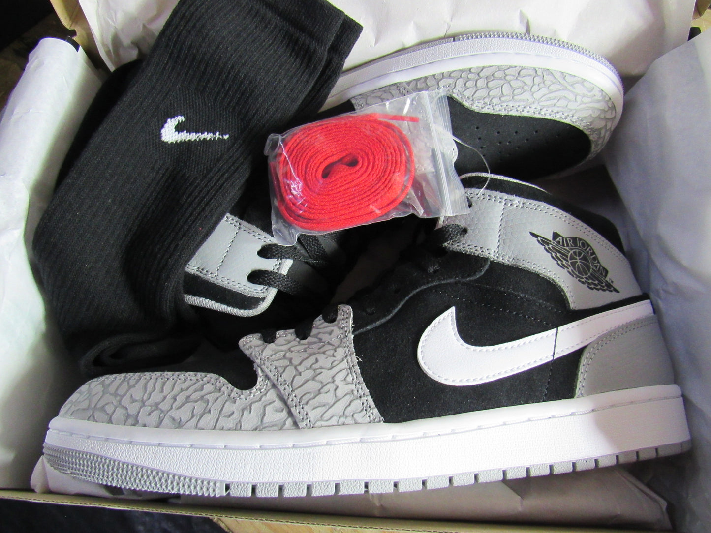 JORDAN 1 MID "ELEPHANT PRINT" EDITION EN CAJA