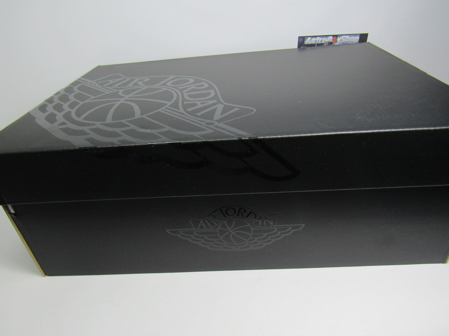 JORDAN 1 MID "ELEPHANT PRINT" EDITION EN CAJA