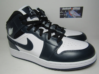 JORDAN 1 MID ARMORY NAVY KIDS EN CAJA