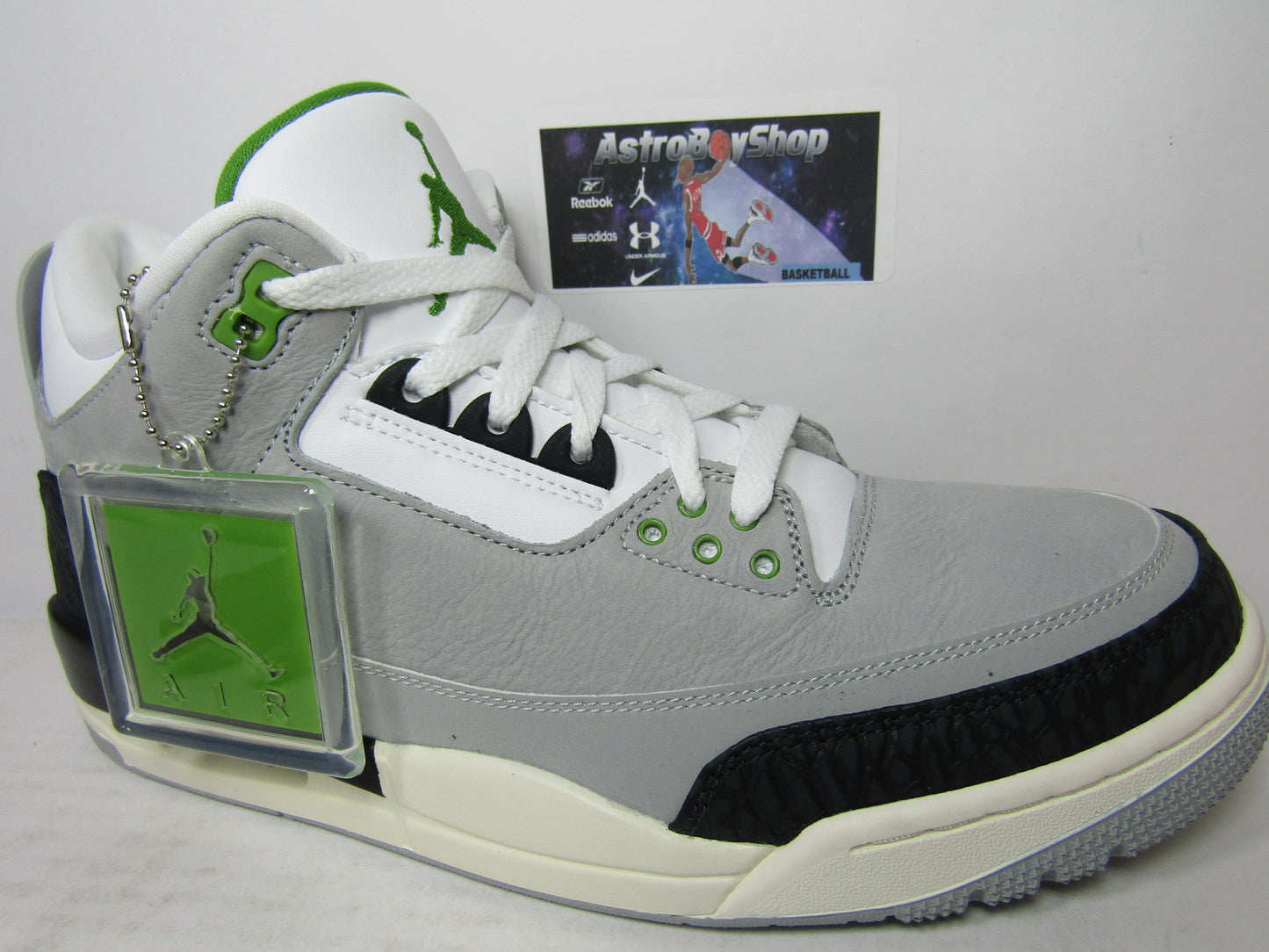 JORDAN 3 CHLOROPHILL EDITION EN CAJA