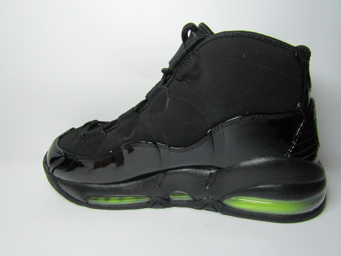 PIPPEN UPTEMPO 95 BLACK VOLT EDITION