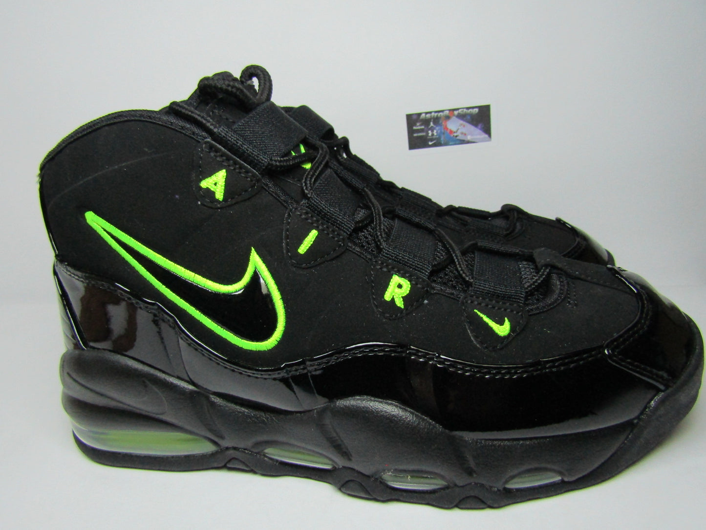 PIPPEN UPTEMPO 95 BLACK VOLT EDITION