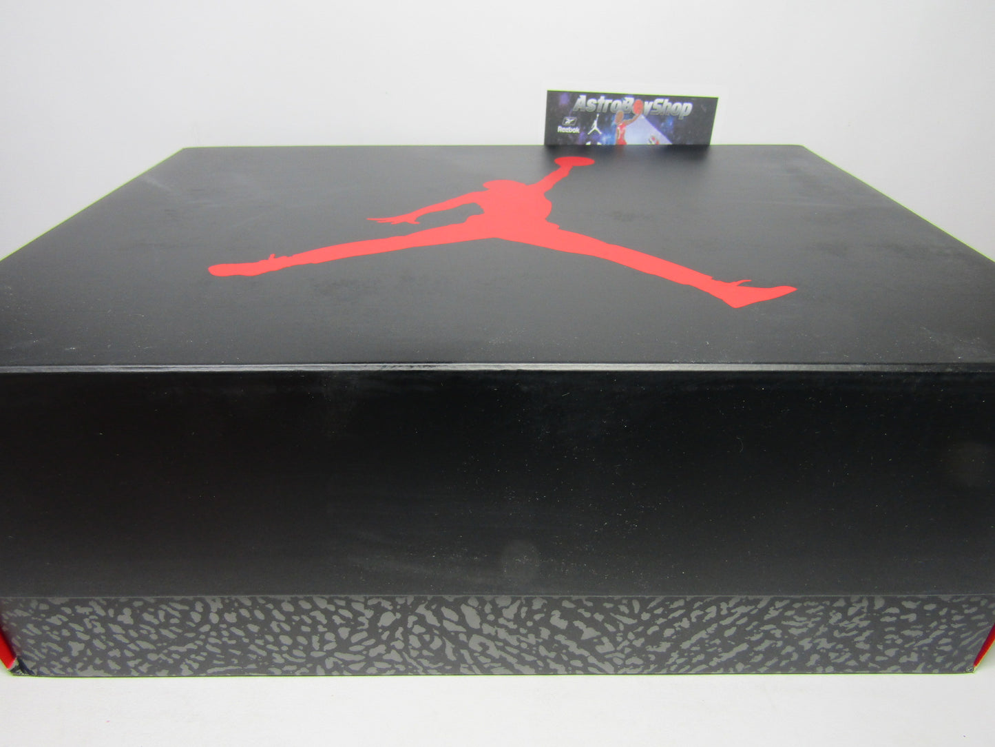 JORDAN 3 CHLOROPHILL EDITION EN CAJA