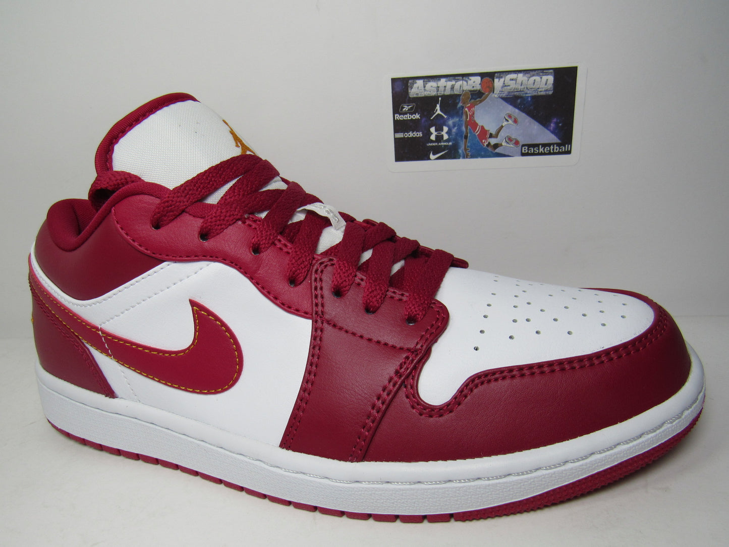 JORDAN 1 LOW CARDINAL RED EN CAJA