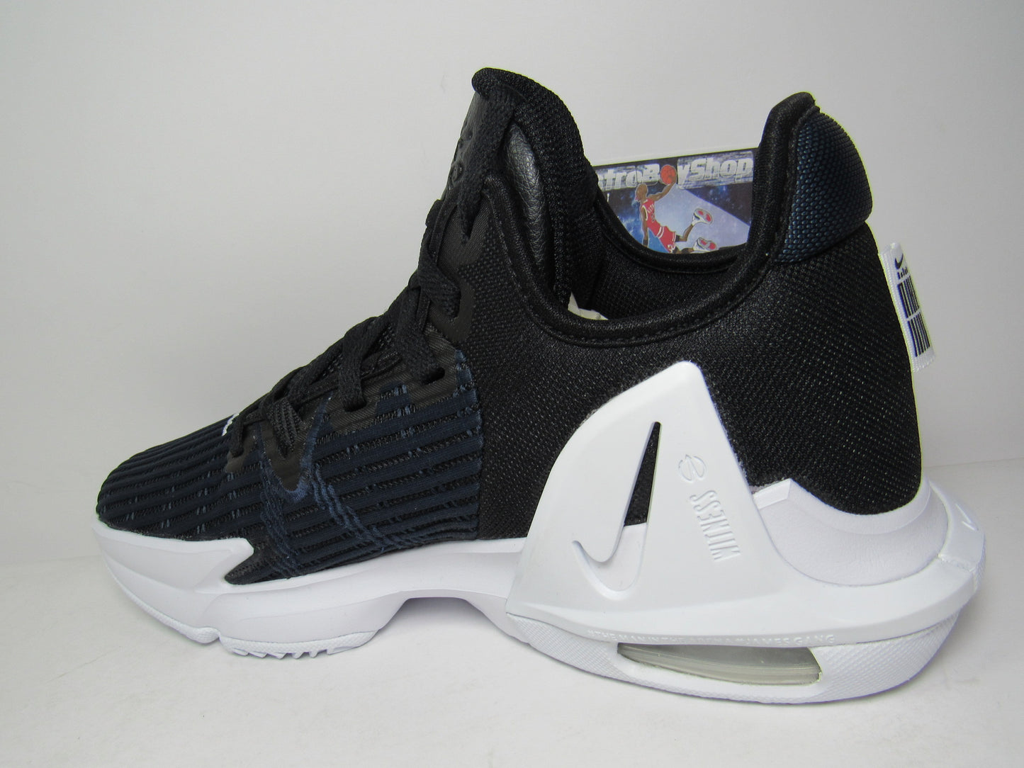 LEBRON WITNESS 6 OBSIDIAN NAVY EN CAJA