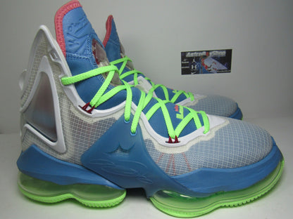 LEBRON 19 TROPICAL EN CAJA