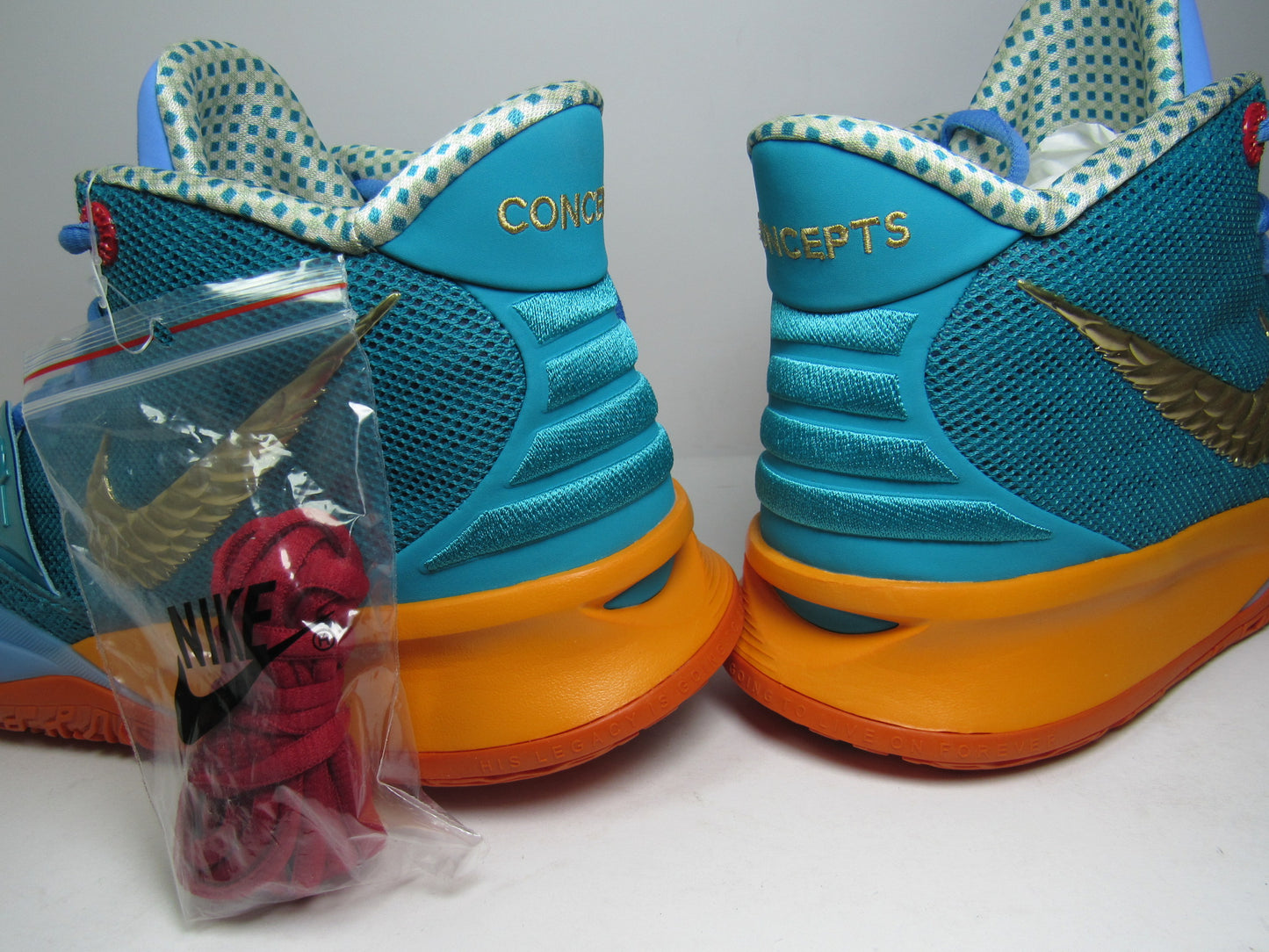 KYRIE IRVING 7 "CONCEPTS HORUS" EN CAJA DE REPUESTO