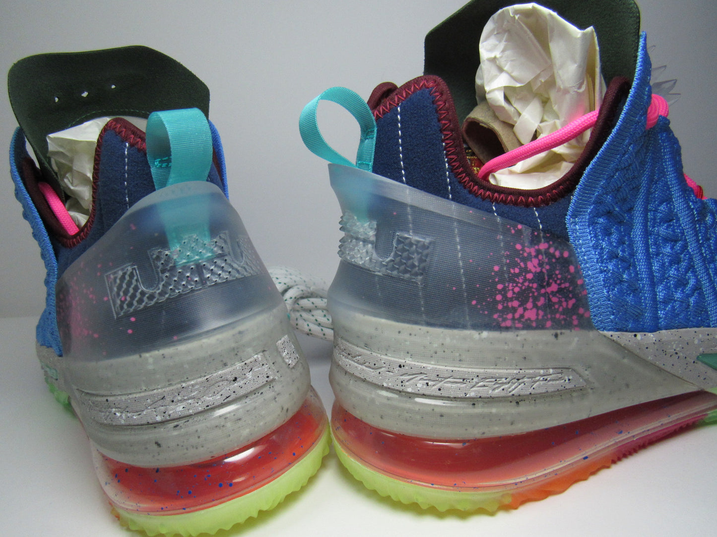 LEBRON 18 "BEST 1-9" EDICION LIMITADA EN CAJA