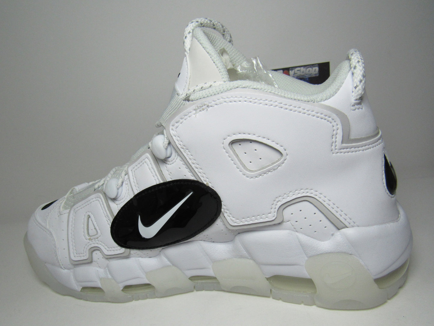 PIPPEN AIR MORE UPTEMPO COPY PASTE WHITE EN CAJA